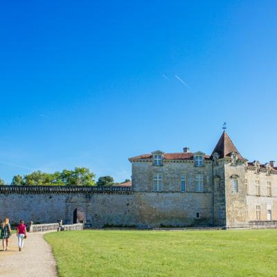Chateau Cazeneuve Sud Gironde Agence Les Conteurs